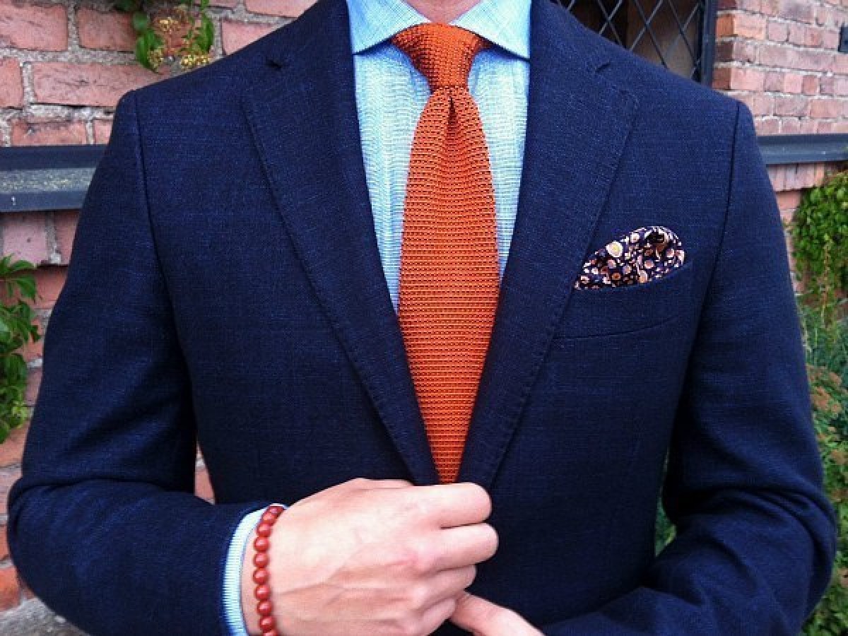 Роль краватки в діловому стилі сучасного чоловіка.