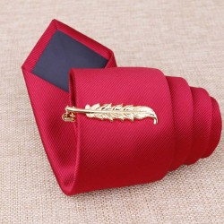 Зажим для галстука в форме изогнутого пера - золотистый