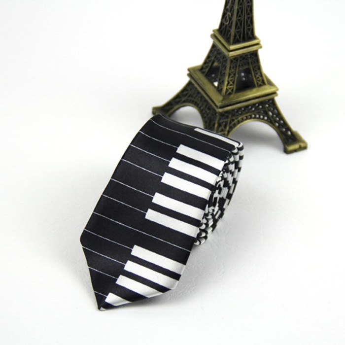 Краватка вузька чорне піаніно