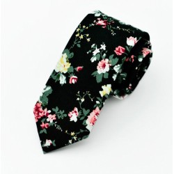 Краватка вузька чорна бавовняна в рожевих квітах 09083