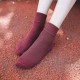 Носки бордового кольору з вишитою блискавкою